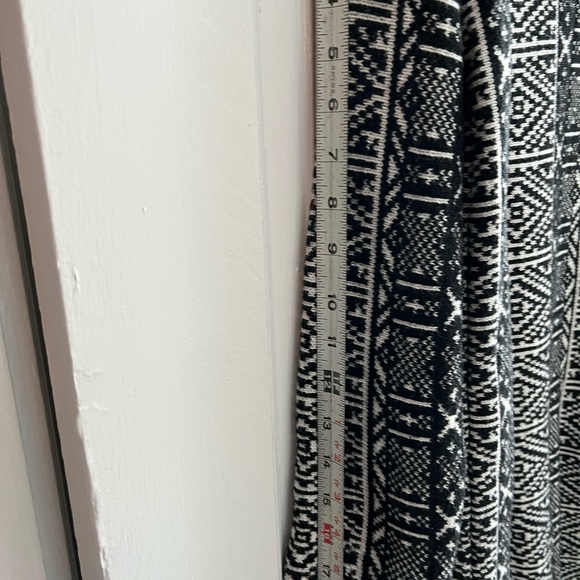 Old Navy Black White Aztec Cardigan-Large - Picture 5 of 7